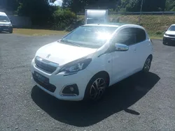 Weiß Gebraucht 2021 Peugeot 108 Top! Collection Kleinwagen | 13.990 €