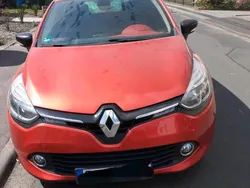 Rot Gebraucht 2016 Renault Clio IV Kleinwagen | 6.850 € (Fairer Preis)