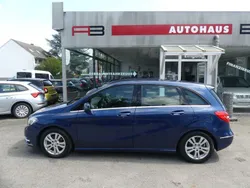 Blau Gebraucht 2012 Mercedes B180 Van / Kleinbus | 7.890 € (Etwas zu teuer)