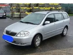 Silber Gebraucht 2003 Toyota Corolla Sol Kombi | 5.000 € (Etwas zu teuer)
