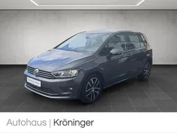 Grau Gebraucht 2017 VW Golf Sportsvan Sound Van / Kleinbus | 12.790 € (Guter Preis)