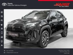Schwarz Neu 2024 Toyota Yaris Cross Team SUV | 31.980 € (Etwas zu teuer)