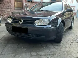 Schwarz Gebraucht 2001 VW Golf IV Edition Kombi | 1.300 € (Guter Preis)