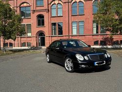 Schwarz Gebraucht 2007 Mercedes E320 Limousine | 6.500 € (Etwas zu teuer)