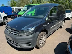 Blau Gebraucht 2017 VW Caddy Maxi Van / Kleinbus | 7.700 €