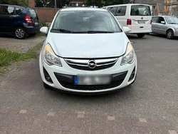 Weiß Gebraucht 2012 Opel Corsa Kleinwagen | 1.999 € (Guter Preis)