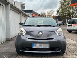 Violet Gebraucht 2011 Toyota iQ Kleinwagen | 5.500 € (Etwas zu teuer)