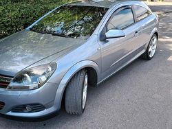 Blau Gebraucht 2006 Opel Astra GTC Sport Coupé | 1.450 € (Etwas zu teuer)