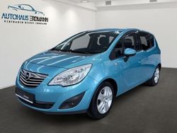 Grün Gebraucht 2011 Opel Meriva Design Edition Van / Kleinbus | 3.750 € (Guter Preis)
