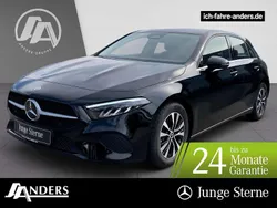 Nachtschwarz Gebraucht 2024 Mercedes A180 Limousine | 26.684 € (Guter Preis)