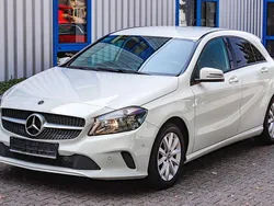 Calcitweiss/zirrusweiss Gebraucht 2017 Mercedes A160 Limousine | 9.690 € (Superpreis)
