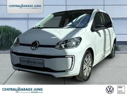 Pure white dach deep black perleffekt (metallic) Gebraucht 2021 VW e-up! Style Kleinwagen | 13.330 € (Fairer Preis)