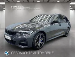 Grau Gebraucht 2022 BMW 330e M Sport Kombi | 31.280 € (Guter Preis)