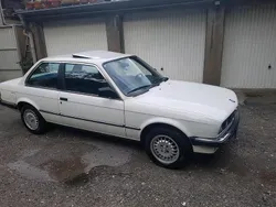 Weiß Gebraucht 1987 BMW 325 Coupé | 11.950 €