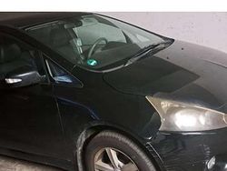 Schwarz Gebraucht 2006 Mitsubishi Grandis Van / Kleinbus | 2.500 € (Teuer)