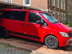 Rot Gebraucht 2013 Mercedes Vito Van | 12.999 €