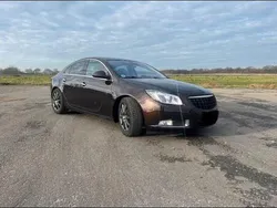 Braun Gebraucht 2012 Opel Insignia Limousine | 6.500 € (Etwas zu teuer)