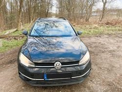 Schwarz Gebraucht 2017 VW Golf VII Comfortline Kombi | 9.100 € (Guter Preis)