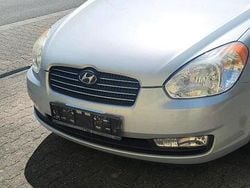 Blau Gebraucht 2009 Hyundai Accent Limousine | 1.500 € (Guter Preis)