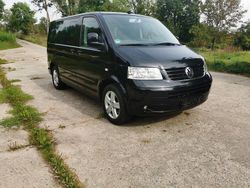 Schwarz Gebraucht 2010 VW Multivan Highline Van | 11.500 €
