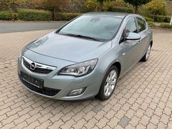 Silber Gebraucht 2011 Opel Astra Innovation Limousine | 2.390 € (Superpreis)