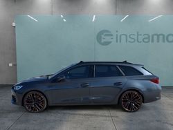 Grau Gebraucht 2022 Cupra Leon VZ Kombi | 32.401 € (Etwas zu teuer)