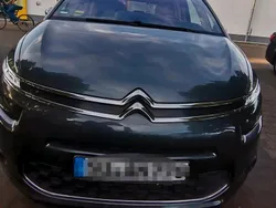 Grau Gebraucht 2015 Citroën C4 Picasso Start Van / Kleinbus | 11.200 € (Etwas zu teuer)