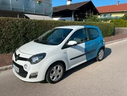 Weiß Gebraucht 2013 Renault Twingo Expression Kleinwagen | 4.790 € (Etwas zu teuer)