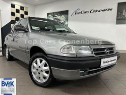 Grau Gebraucht 1994 Opel Astra Elegance Limousine | 4.950 €
