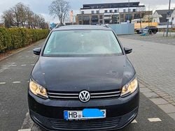 Schwarz Gebraucht 2013 VW Touran Trendline Van / Kleinbus | 6.000 € (Guter Preis)