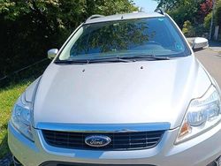 Silber Gebraucht 2008 Ford Focus Limousine | 2.500 € (Fairer Preis)