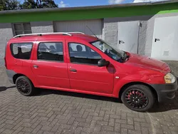 Rot Gebraucht 2009 Dacia Logan Limousine | 2.150 € (Fairer Preis)