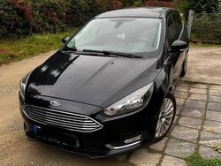 Schwarz Gebraucht 2015 Ford Focus Titanium Kombi | 6.490 € (Guter Preis)
