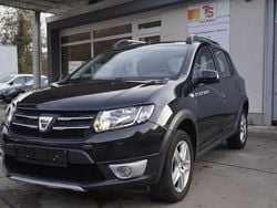 Schwarz Gebraucht 2016 Dacia Sandero Prestige SUV | 6.490 € (Guter Preis)