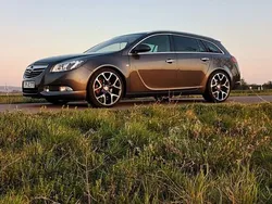 Grau Gebraucht 2011 Opel Insignia Design Edition Kombi | 8.499 € (Etwas zu teuer)