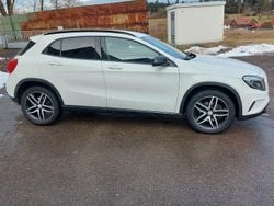 Weiß Gebraucht 2016 Mercedes GLA200 SUV | 15.500 € (Guter Preis)