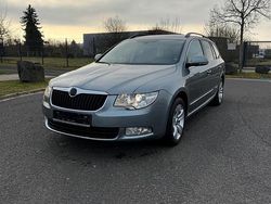 Grau Gebraucht 2012 Skoda Superb Kombi | 5.800 € (Teuer)