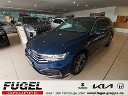 Aquamarinblau metallic Gebraucht 2020 VW Passat GTE Kombi | 24.899 € (Fairer Preis)