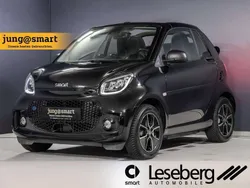 Bodypanels in black Gebraucht 2024 Smart ForTwo Electric Drive Passion Cabrio | 18.960 € (Etwas zu teuer)