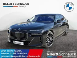Saphirschwarz Gebraucht 2024 BMW i7 M Sport Limousine | 103.950 € (Fairer Preis)