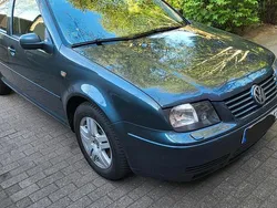 Grau Gebraucht 2000 VW Golf IV Limousine | 3.500 € (Teuer)