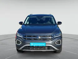 Indiumgrau metallic Gebraucht 2024 VW T-Roc Style SUV | 27.480 € (Guter Preis)