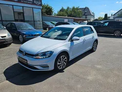 Silber Gebraucht 2017 VW Golf VII Sound Limousine | 12.990 € (Fairer Preis)