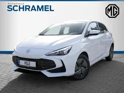 Weiss / dover white Gebraucht 2025 MG MG3 Kleinwagen | 18.990 € (Etwas zu teuer)