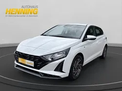 Weiß Neu 2025 Hyundai i20 Comfort Limousine | 18.489 € (Guter Preis)