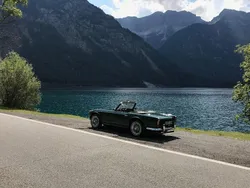 Grün Gebraucht 1966 Triumph TR4 Cabrio | 42.900 €