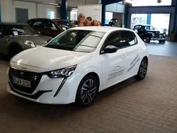 Weiß Gebraucht 2023 Peugeot 208 Allure Kleinwagen | 17.800 € (Fairer Preis)