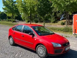 Rot Gebraucht 2005 Ford Focus Limousine | 2.000 € (Guter Preis)