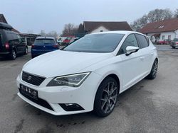 Weiß Gebraucht 2016 Seat Leon Style Limousine | 12.499 € (Teuer)