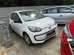 Weiß Gebraucht 2014 VW up! Kleinwagen | 1.990 €